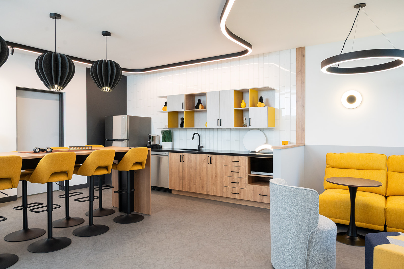 Edison Lighting Group Office Interior Design